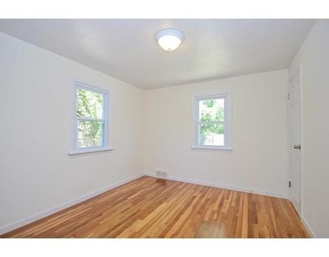 21 Moss Rd, Springfield, MA 01119 photo 16