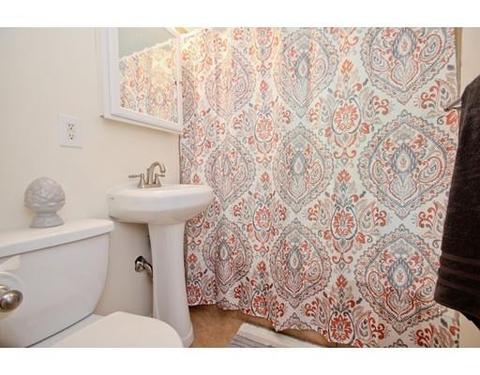 21 Moss Rd, Springfield, MA 01119 photo 11