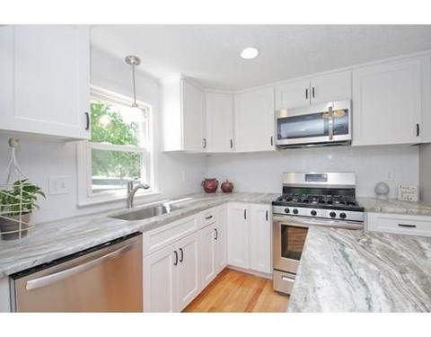 21 Moss Rd, Springfield, MA 01119 photo 6