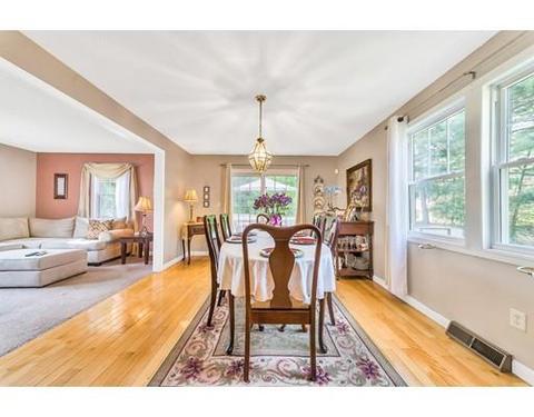 57 Emeline Ct, Springfield, MA 01128 photo 5