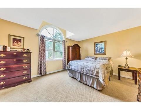 57 Emeline Ct, Springfield, MA 01128 photo 15
