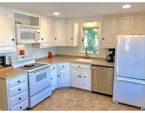 6 Susan Rd, Marblehead, MA 01945 photo 4