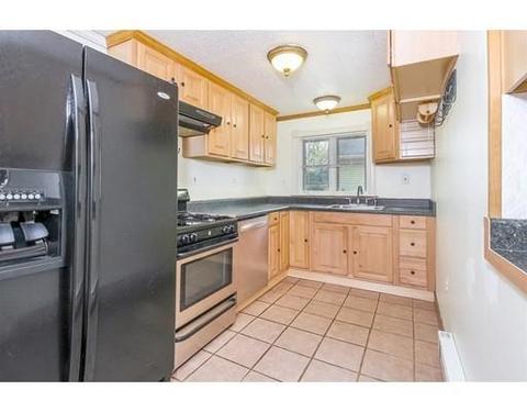 233 Weetamoe St, Fall River, MA 02720 photo 2