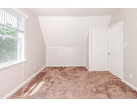 233 Weetamoe St, Fall River, MA 02720 photo 12
