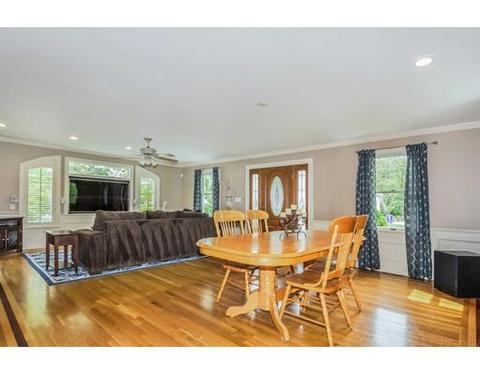 25 Omoore Ave, Maynard, MA 01754 photo 4