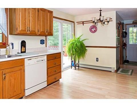 135 Douglas Rd, Webster, MA 01570 photo 10