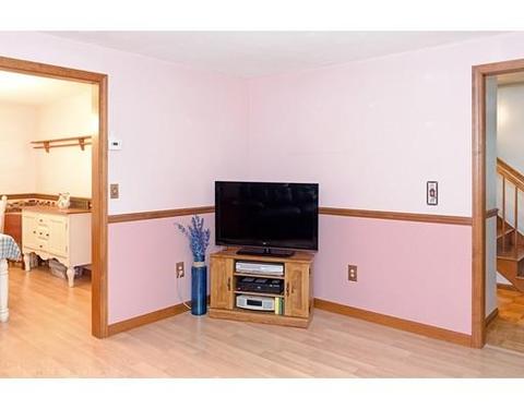 135 Douglas Rd, Webster, MA 01570 photo 9