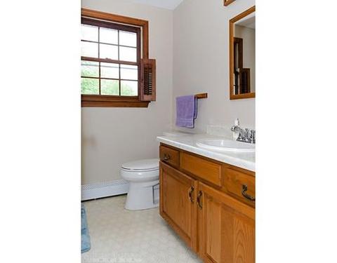 135 Douglas Rd, Webster, MA 01570 photo 17