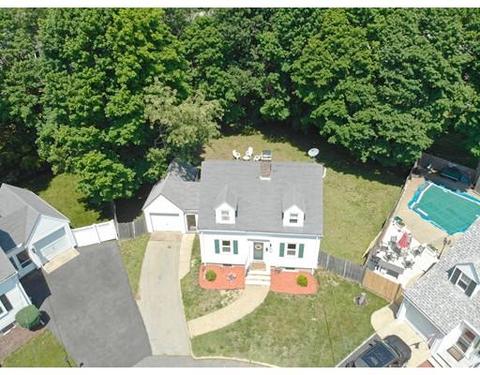 19 Cape Cod Ln, Braintree, MA 02184 photo 2