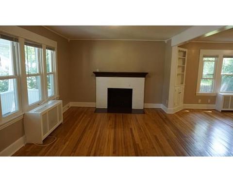 369 Tremont St, Springfield, MA 01104 photo 5