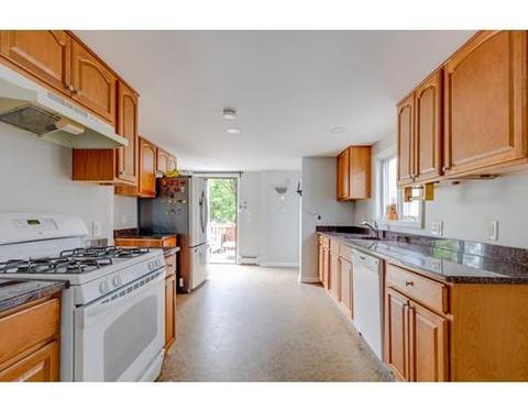 12 Russell St, Everett, MA 02149 photo 4