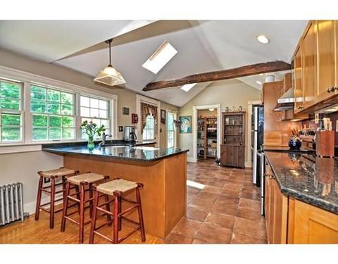 15 Farm St, Upton, MA 01568 photo 5