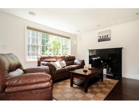 111 Walnut St, Wellesley, MA 02481 photo 6