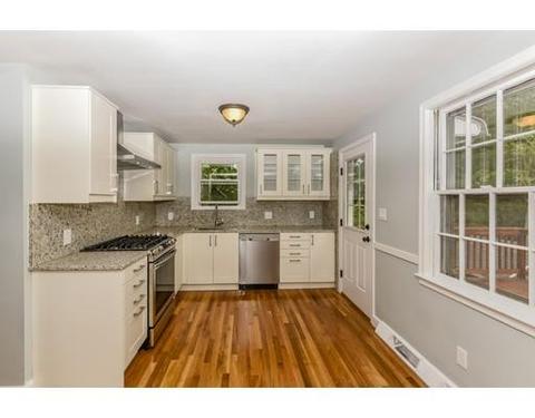 184 Vincent Rd, Dedham, MA 02026 photo 9