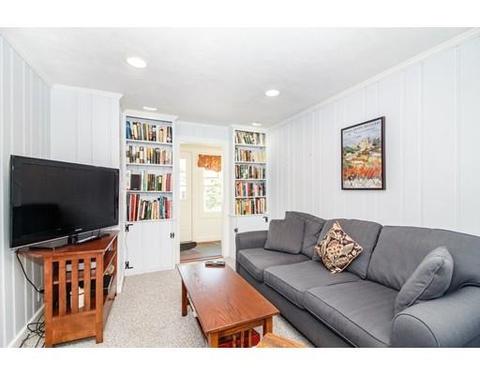 16 Cape Cod Ln, Milton, MA 02186 photo 10