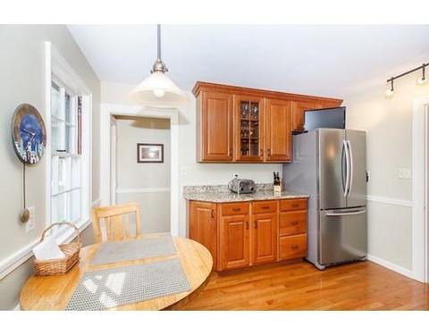 16 Cape Cod Ln, Milton, MA 02186 photo 9