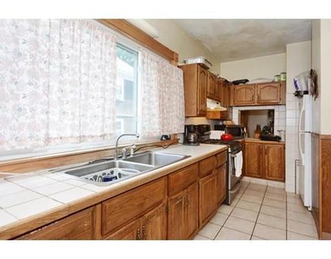 137 Bartlett Rd, Winthrop, MA 02152 photo 4