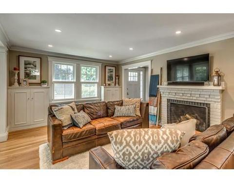832 Webster St, Needham, MA 02492 photo 8