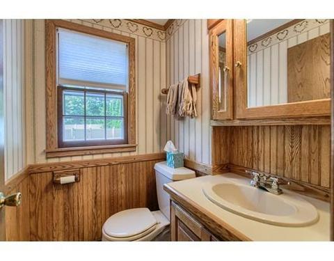 9 Beech St, Townsend, MA 01469 photo 17
