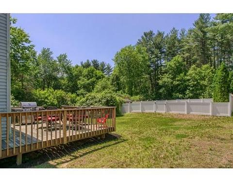 9 Beech St, Townsend, MA 01469 photo 5