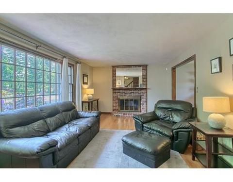 9 Beech St, Townsend, MA 01469 photo 8