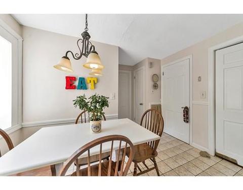 23 Wendover Rd, Springfield, MA 01118 photo 8