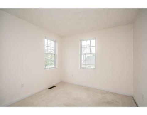 45 Ecklund Dr, Lowell, MA 01852 photo 12