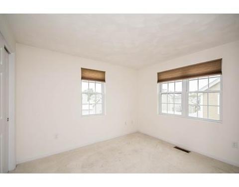 45 Ecklund Dr, Lowell, MA 01852 photo 15