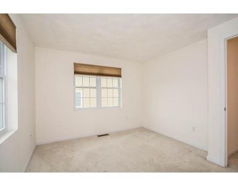 45 Ecklund Dr, Lowell, MA 01852 photo 16