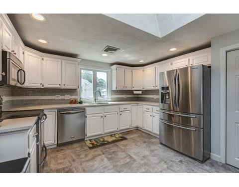 125 Hanscom Ave, Reading, MA 01867 photo 11
