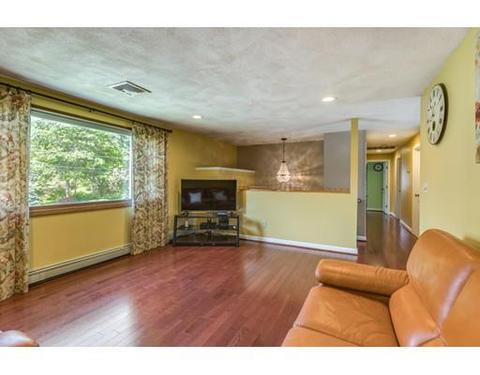 125 Hanscom Ave, Reading, MA 01867 photo 6