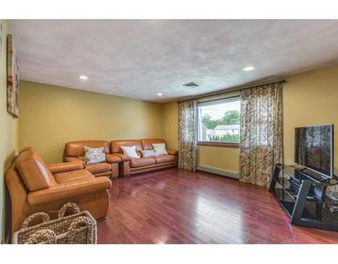 125 Hanscom Ave, Reading, MA 01867 photo 5