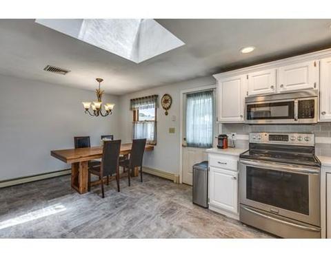 125 Hanscom Ave, Reading, MA 01867 photo 12