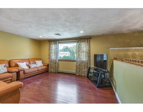 125 Hanscom Ave, Reading, MA 01867 photo 4