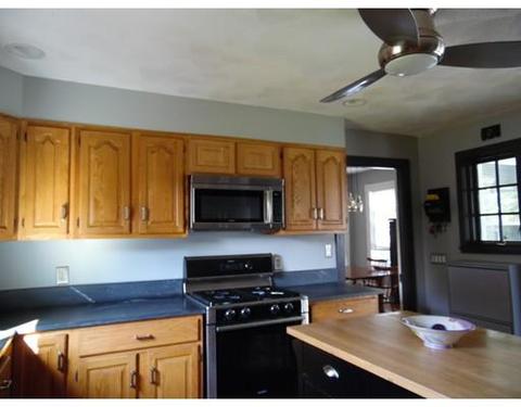 17 Beech St, Reading, MA 01867 photo 9