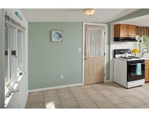 22 Leon St, Marshfield, MA 02050 photo 5