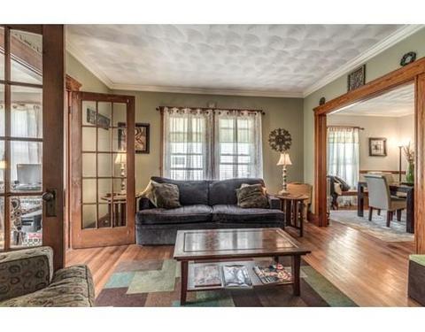 81 Glendale St, Everett, MA 02149 photo 3