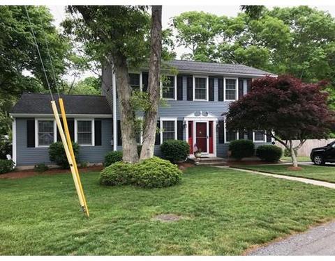 47 Knights Way, Fall River, MA 02720 photo 2