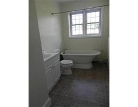 26 Maple St, Wareham, MA 02571 photo 18