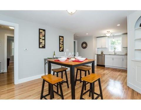 104 Abbott St, Springfield, MA 01118 photo 6