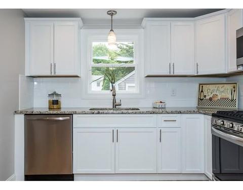 104 Abbott St, Springfield, MA 01118 photo 2