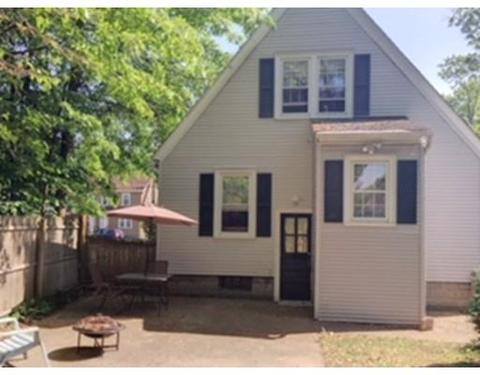 423 Allen St, Springfield, MA 01118 photo 4
