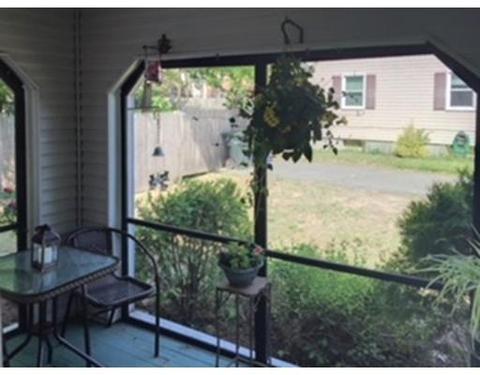 423 Allen St, Springfield, MA 01118 photo 7