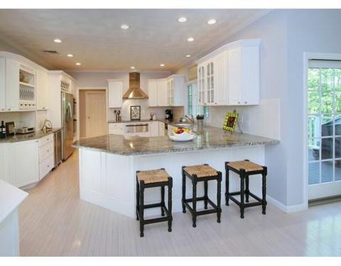 25 Cory Ln, Reading, MA 01867 photo 5
