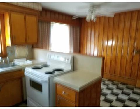 78 Primrose St, Fall River, MA 02720 photo 5