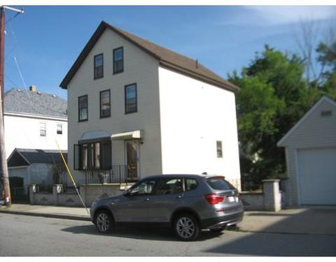 789 Dwelly St, Fall River, MA 02724 photo 2