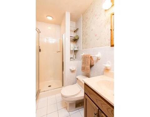 23 Loring St, Springfield, MA 01105 photo 17