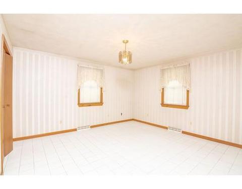 23 Loring St, Springfield, MA 01105 photo 12
