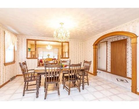 23 Loring St, Springfield, MA 01105 photo 8