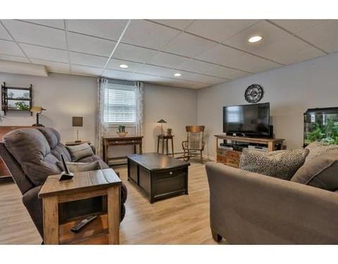 17 Hawthorne Rd, Windham, NH 03087 photo 22